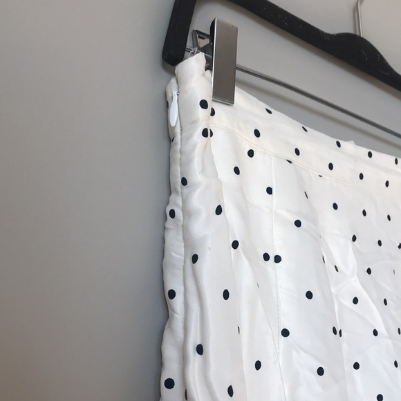 White polka dot skirt - Picture 3 of 6